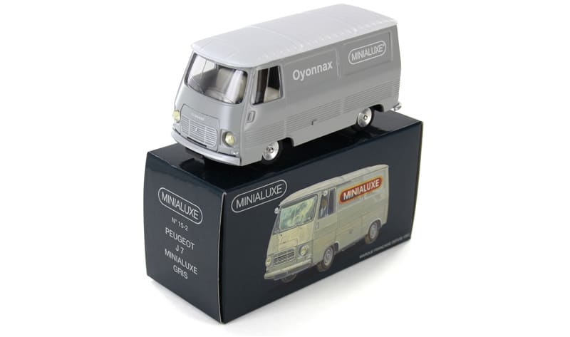 07e77a_d7254881a7ca41e8a78320928f320609mv2